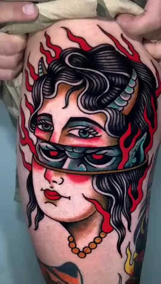 Tatuaje neotradicional a color terminado
